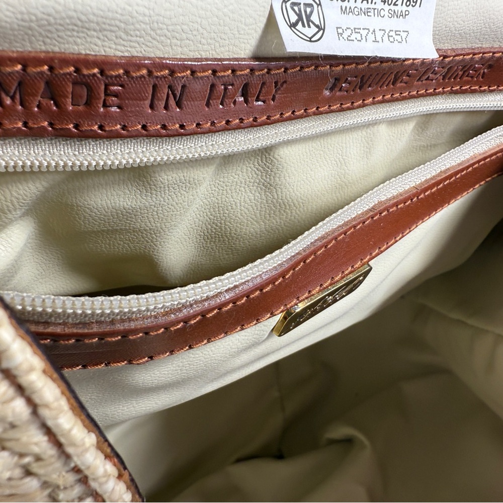 Carla Marchi Woven Raffia and Leather Handbag with wood  gold-tone hardware. - Picture 13 of 14